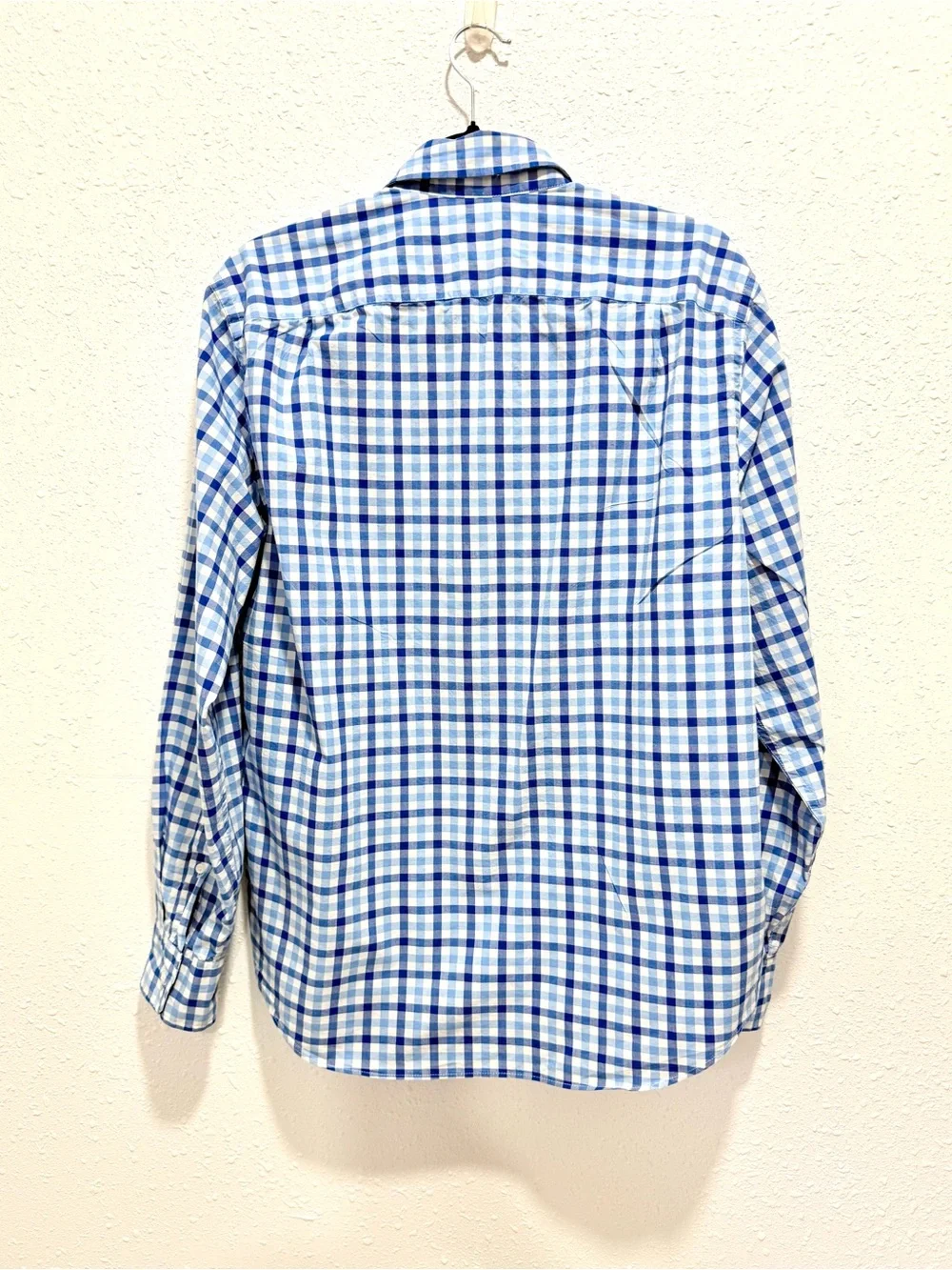 J. Crew Men’s Blue and White Checked‎ Button-Down Shirt M